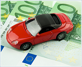 IN CALO IL PREZZO DELLA RC AUTO